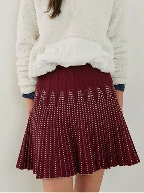 Maeve Anthropologie Pleated Sweater Knit Mini Skirt Burgundy Geometric Dot Small